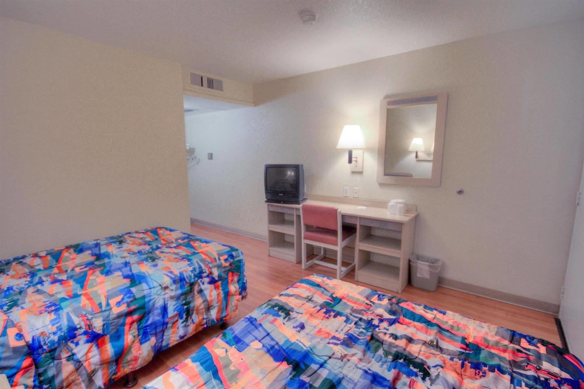 לאס קרוסס Rodeway Inn מראה חיצוני תמונה